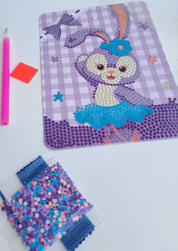 نقاشی الماسی طرح خرگوش بنفش