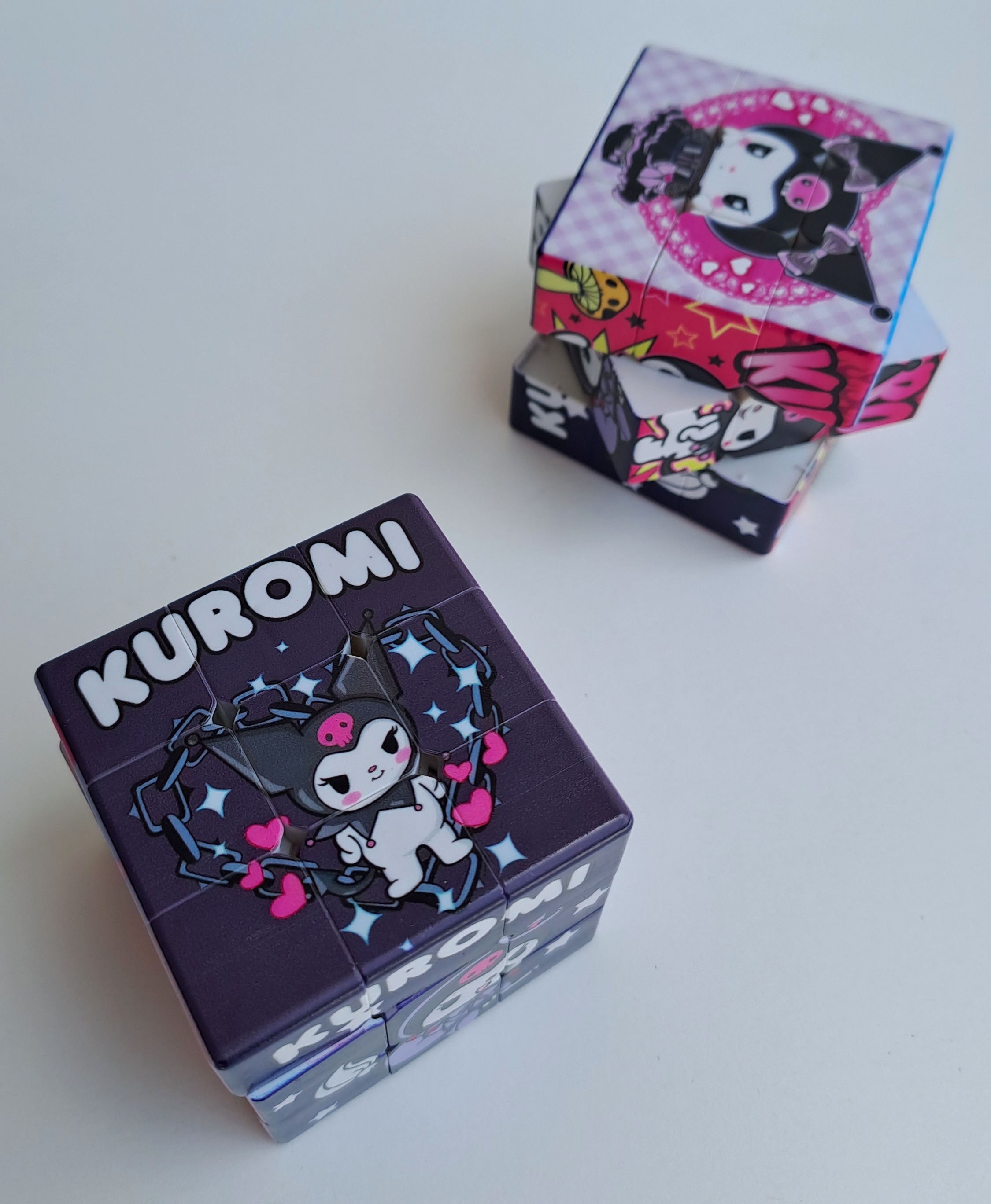 سرگرمی جذاب مکعب روبیک