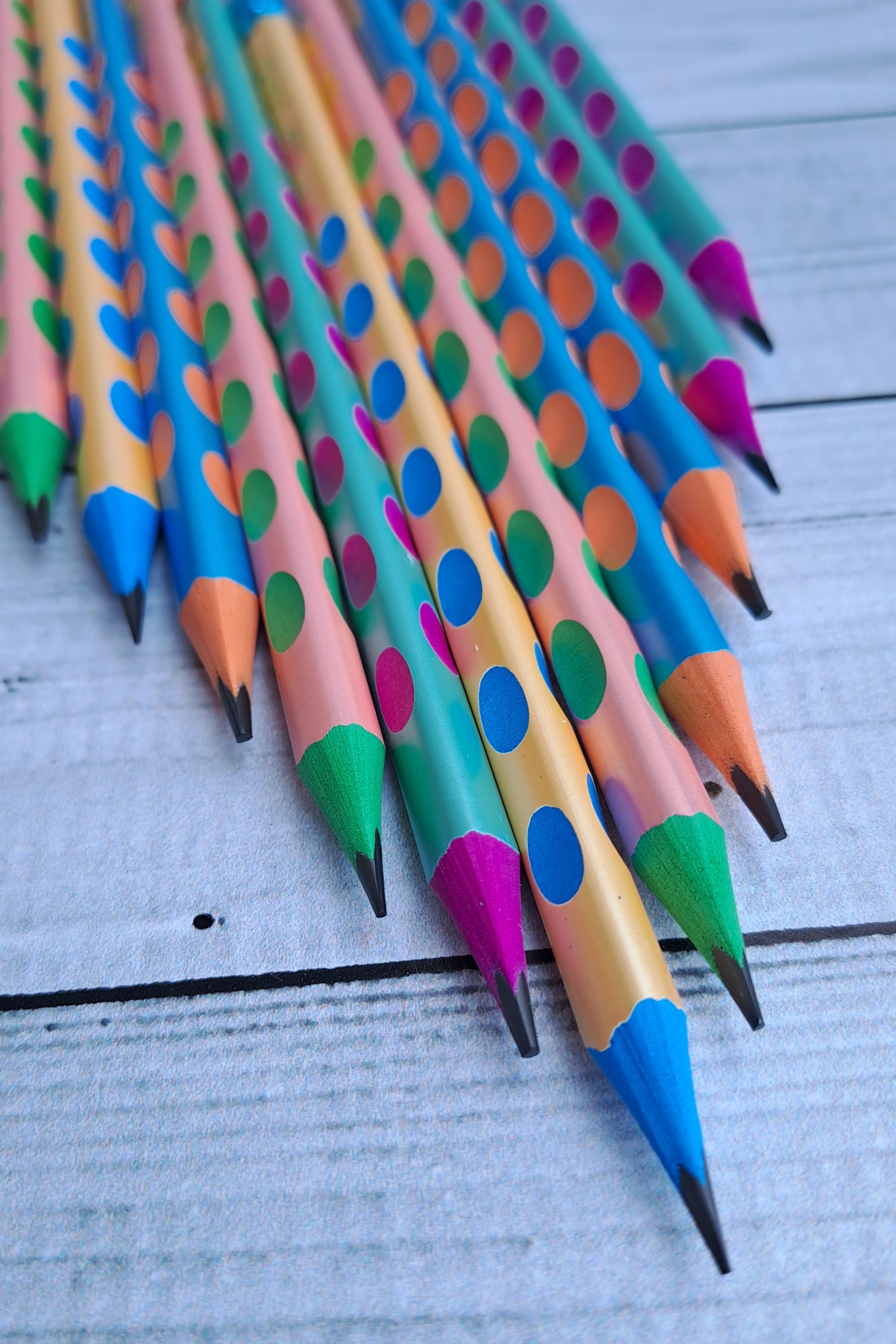 مداد سیاه ۳گوش ترمز دار دامس